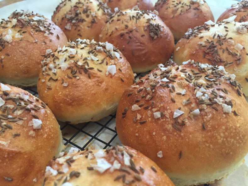 Weck Rolls Sous Vide (Kummelweck Rolls)