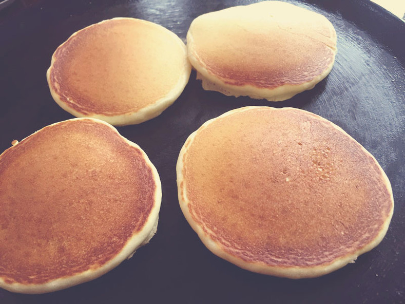 Hectic Morning? Chef Eric's Sweet Buttermilk Baking Blend and Pancakes to the Rescue!