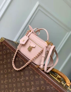 PINK SHAKE PURSE