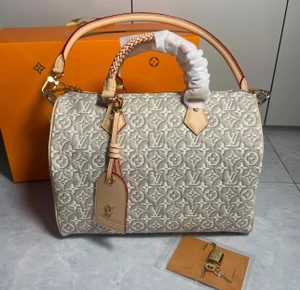 Tanner Mono Bag