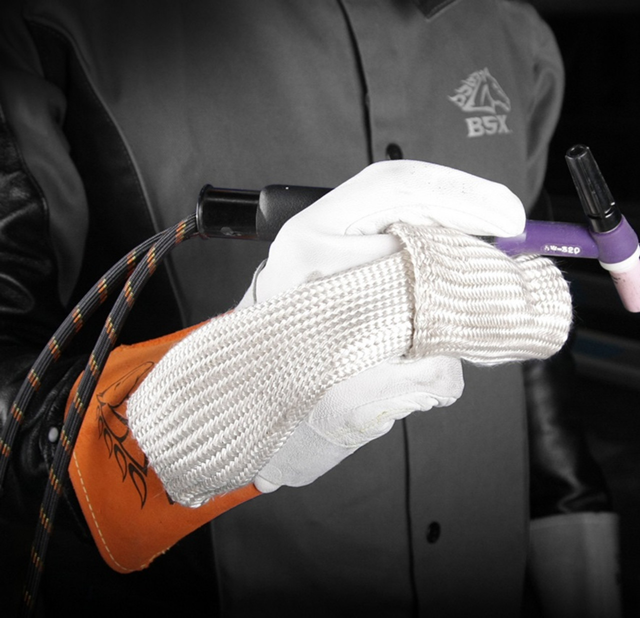 Revco Black Stallion FlakFinger Adjustable Welding Heat Shield for Fingers and Hand  AT2010-WG