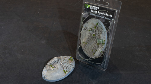 Gamers Grass Battle Ready Bases - Urban Warfare - Oval 105mm (x1) Gamers Grass Battle Ready Bases - Urban Warfare - Oval 105mm (x1)