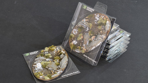 Gamers Grass Battle Ready Bases - Winter - Oval 170mm (x1)