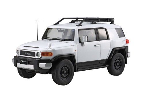 Fujimi PRE-ORDER 1/24 Snap Kit Toyota FJ Cruiser White 2011