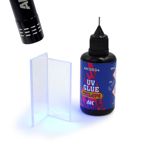 AK Interactive Cyclops 30ML UV Glue