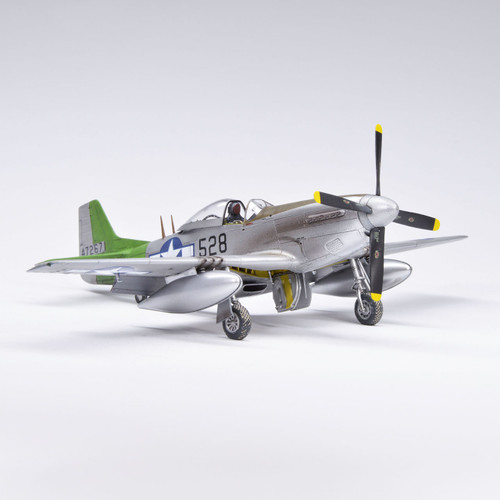 Eduard 1/72 P-51D Mustang Dual Combo Royal Class Edition