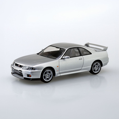 1/32 SNAP KIT Nissan R33 Skyline GT-R (Sonic Silver)