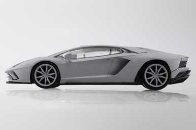 1/32 SNAP KIT #12-A Lamborghini Aventador S (Pearl White)