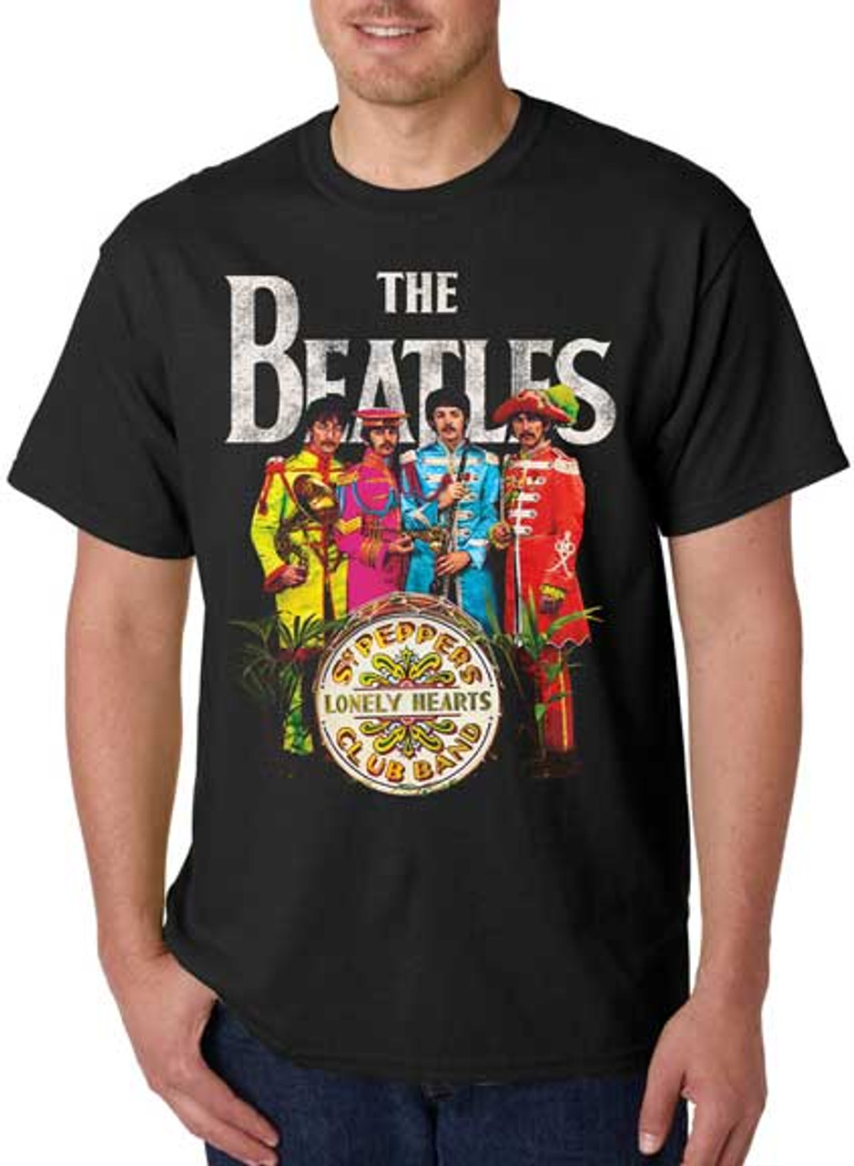 Beatles Sgt. Pepper's Lonely Hearts Club Band T-Shirt Size: XL Black