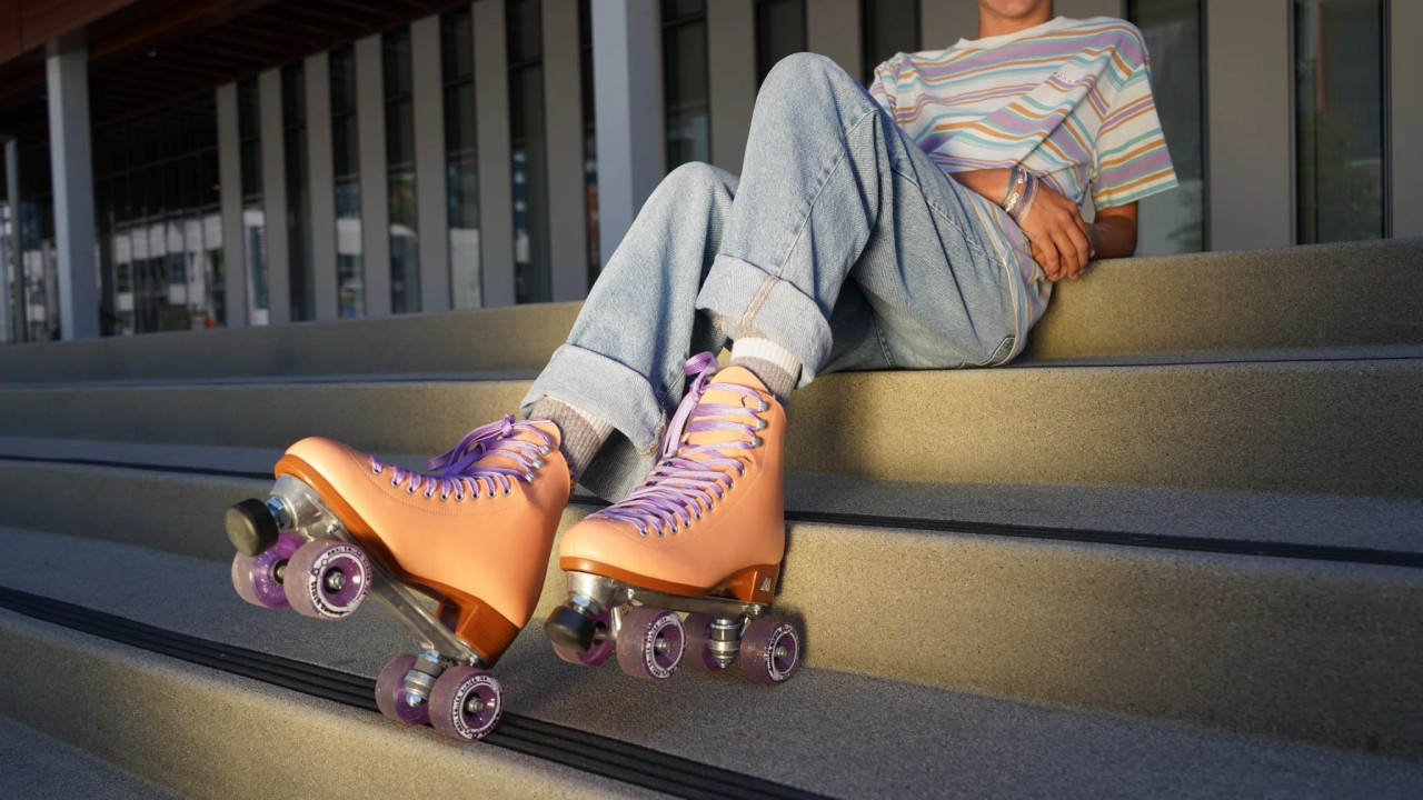 Wicked Skatewear | Moxi Beach Bunny Roller Skates - Peach Blanket