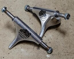 Wicked Skatewear | Sure-Grip Park Series Trucks (4-Pack)