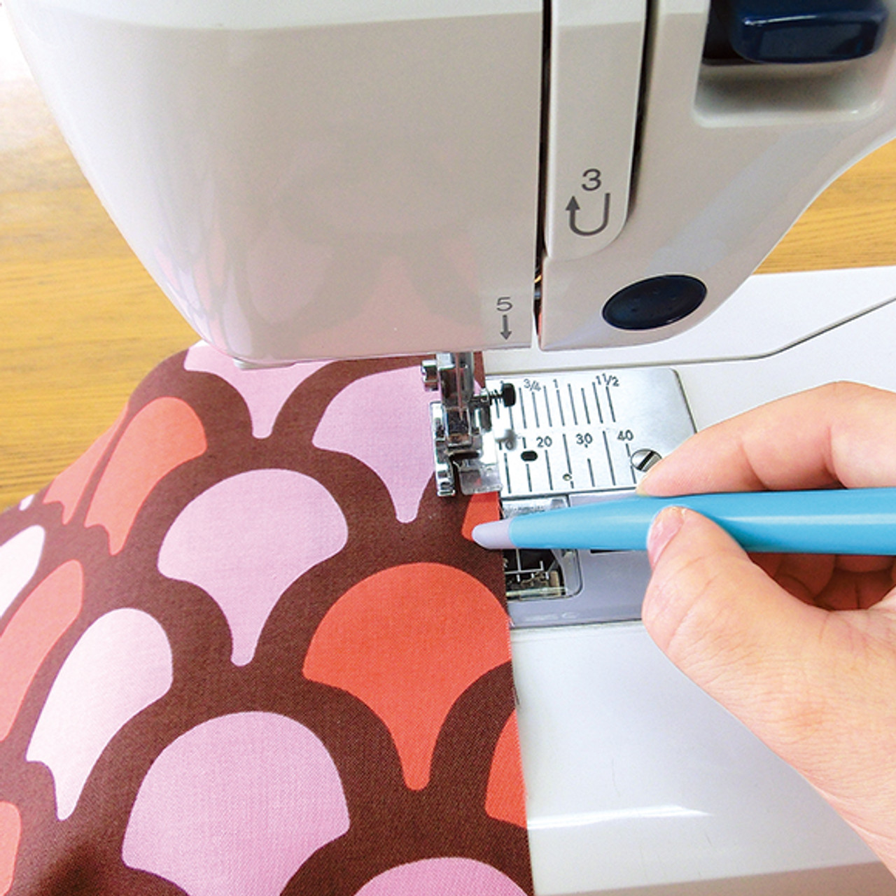 Clover Hold-It Precise Stiletto in use while sewing