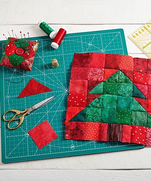 Christmas patchwork with green and red fabrics