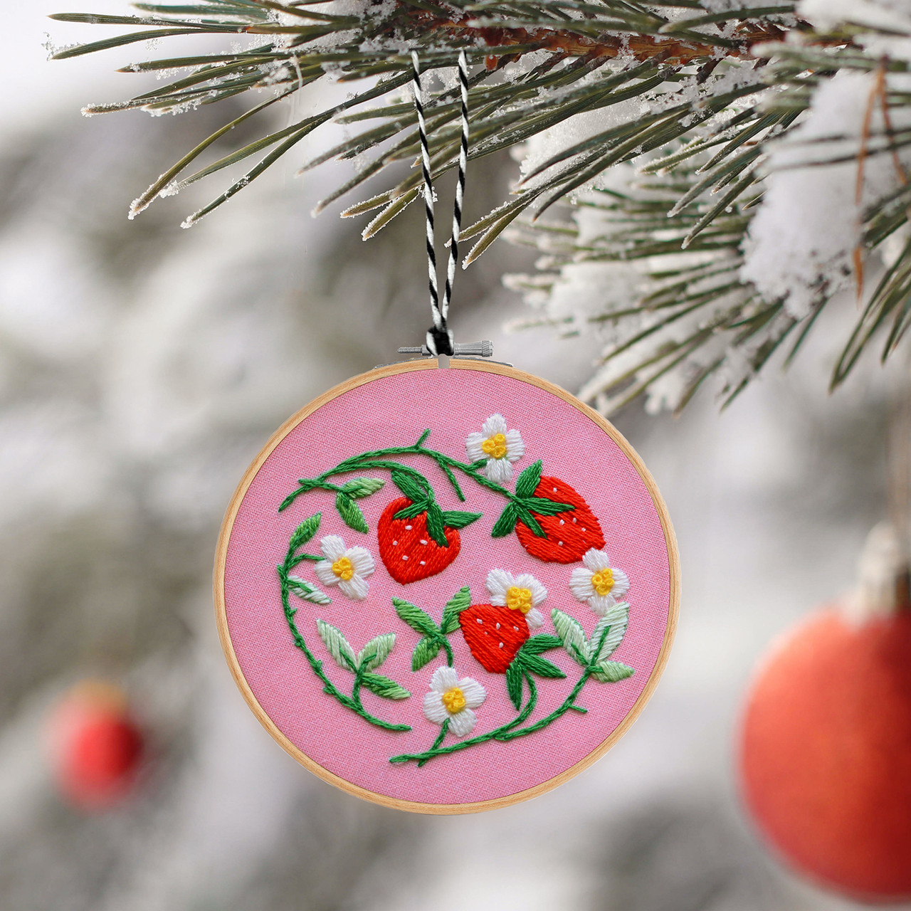 DIY Ornament Kit, Strawberries - Antiquaria