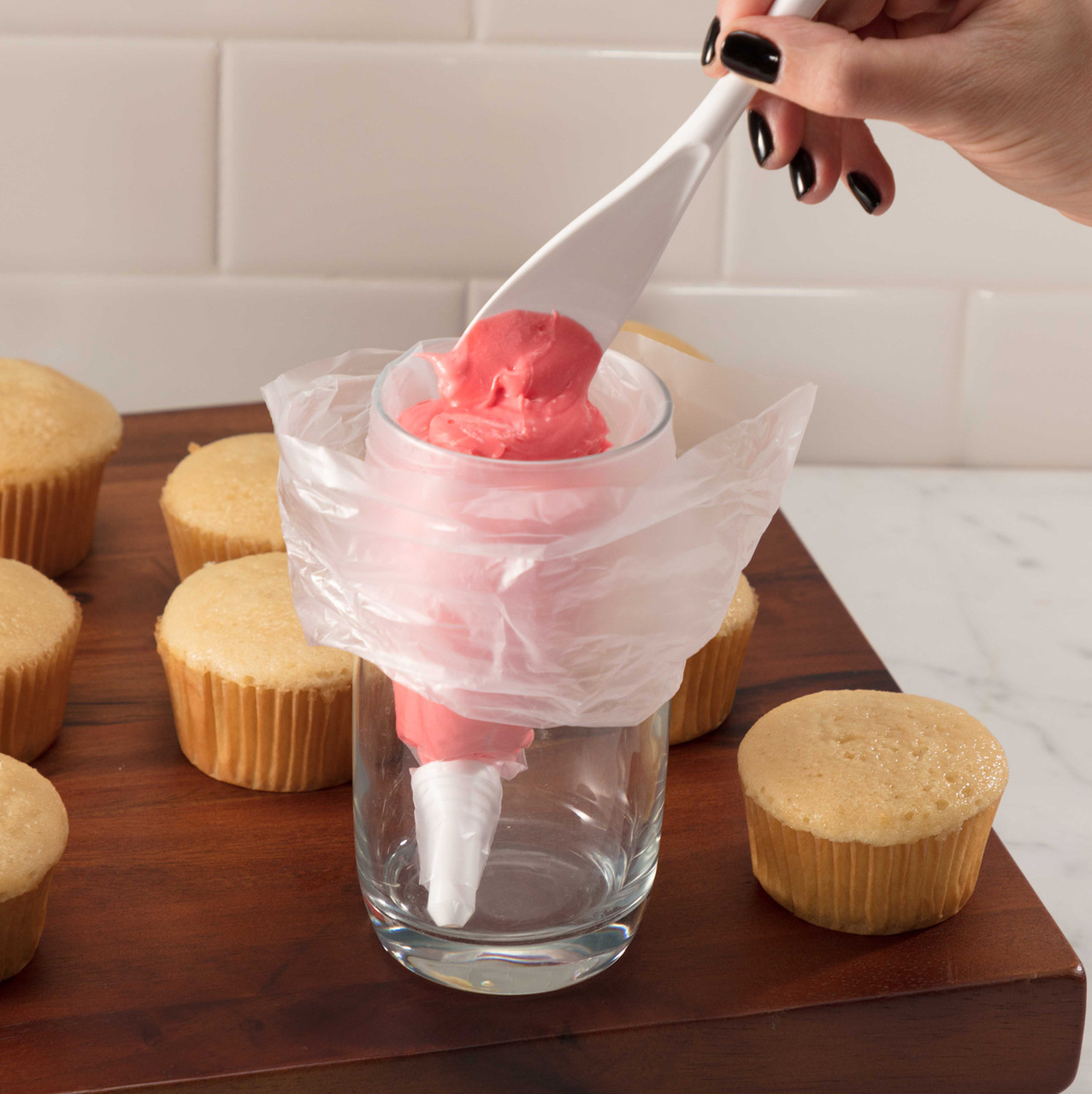 Disposable Decorating Bags with Nozzles in Dispenser Box