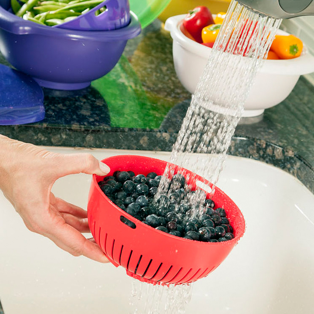 3in1 Berry Bowl Keeps Berries Fresh Longer Wash, Serve & Store