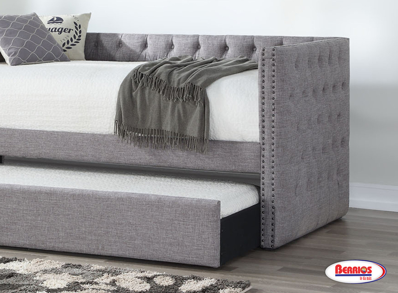 76371 Cosmopolitan Daybed Berrios te da más