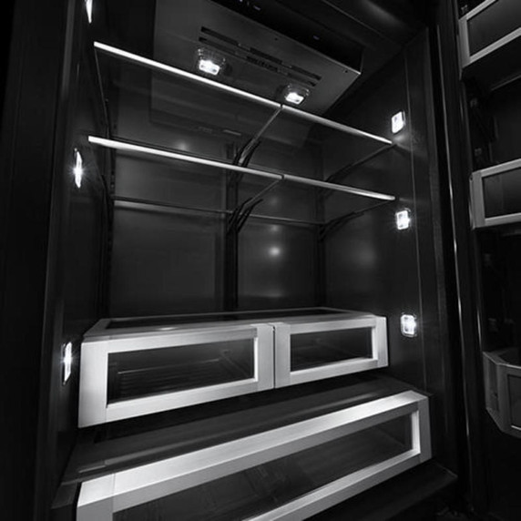 Jenn-Air® 36” Fully Integrated Built-In Bottom-Freezer Refrigerator (Right-Hand Door Swing) JB36NXFXRE