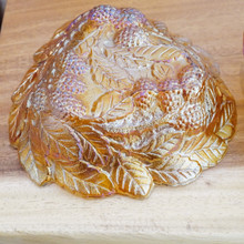 Add a touch of retro sparkle and charm to your home with this iridescent Loganberry bowl.