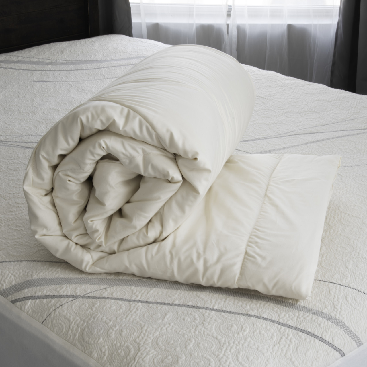 Sleep & Beyond Washable Wool Comforter – Plank & Coil