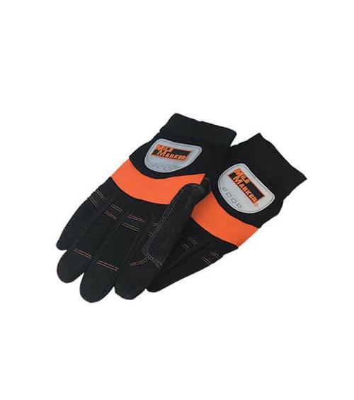 GLOVES INCLUDED IN KIT