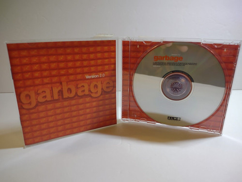 Garbage 2.0 CD Album Almo Sounds AMSD-800184 Alternative Rock Electronic Garbage 2.0 CD Album Almo Sounds AMSD-800184 Alternative Rock Electronic
