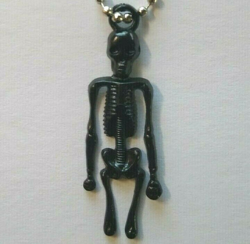 Vintage Halloween Plastic Skeleton Keychain Gothic Cool Dead Spooky Gift Black