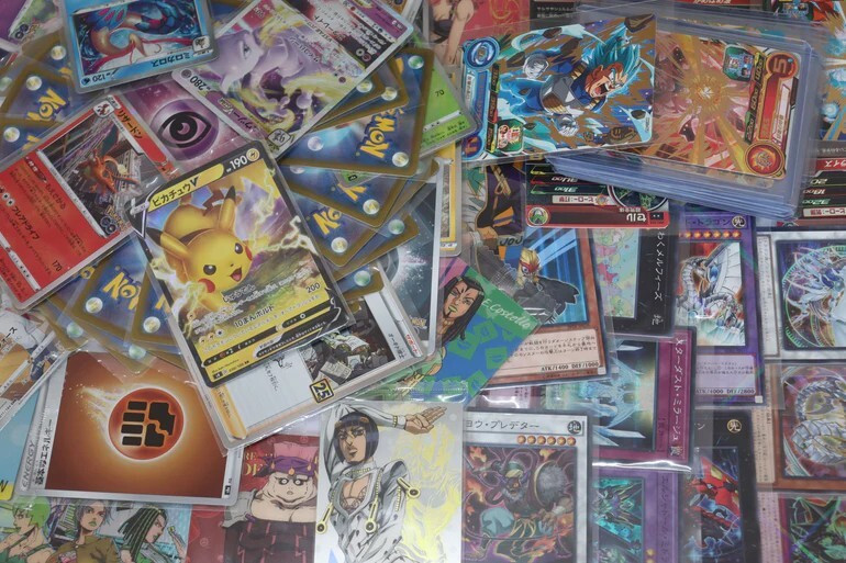 Single Trading Cards