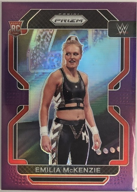 2022 Panini Prizm WWE – Emilia McKenzie #182 082/149 RC Prizm