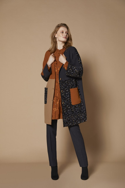 Tia Animal Print Block Colour Coat (77549 7633)
Make a statement in this lightweight, lined coat in stunning colour block/animal print.

Free delivery for order over £100 in the UK. We also offer internsationsal delivery.