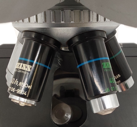 Carl Zeiss 3925 60-9004 Compound Binocular Microscope W/ 5 Objectives