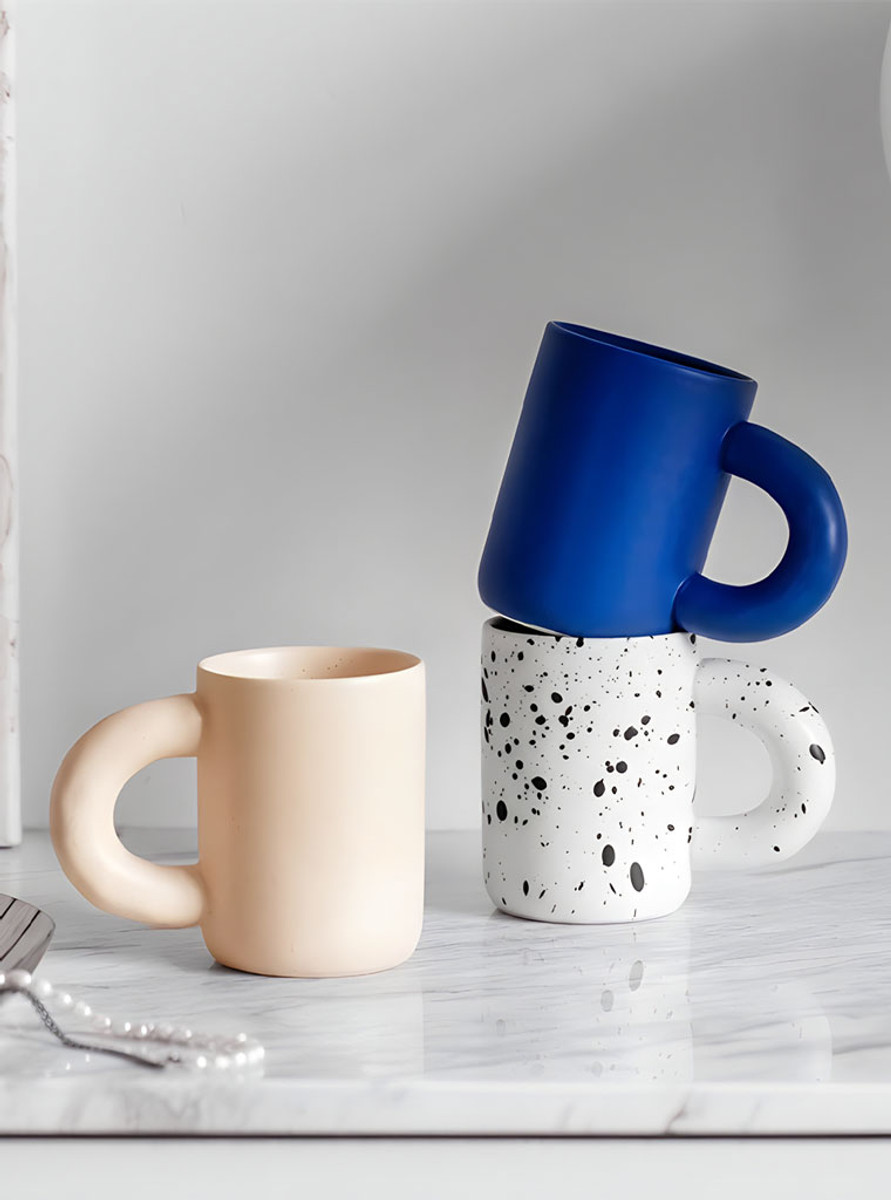 TUTU's Oreille mug - a stylish and practical addition to your collection.