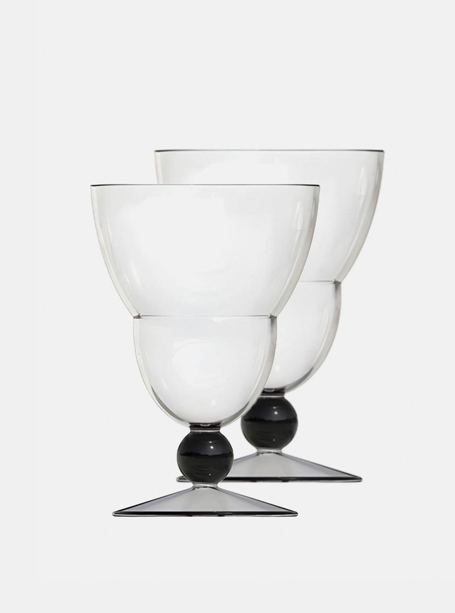 2 vintage style glass golblets