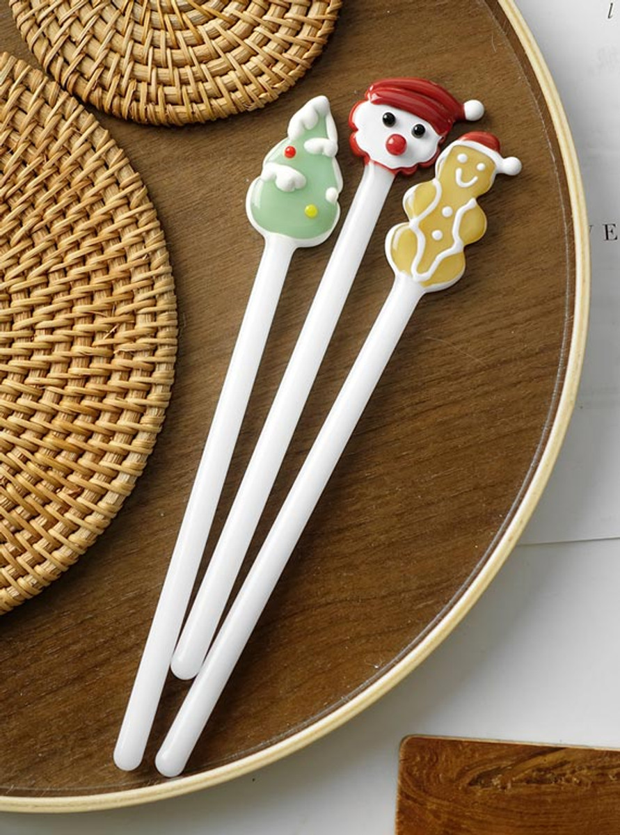 "Blanc" Cute Festive Cartoon Santa Glass Stirrer "Blanc" Cute Festive Cartoon Santa Glass Stirrer