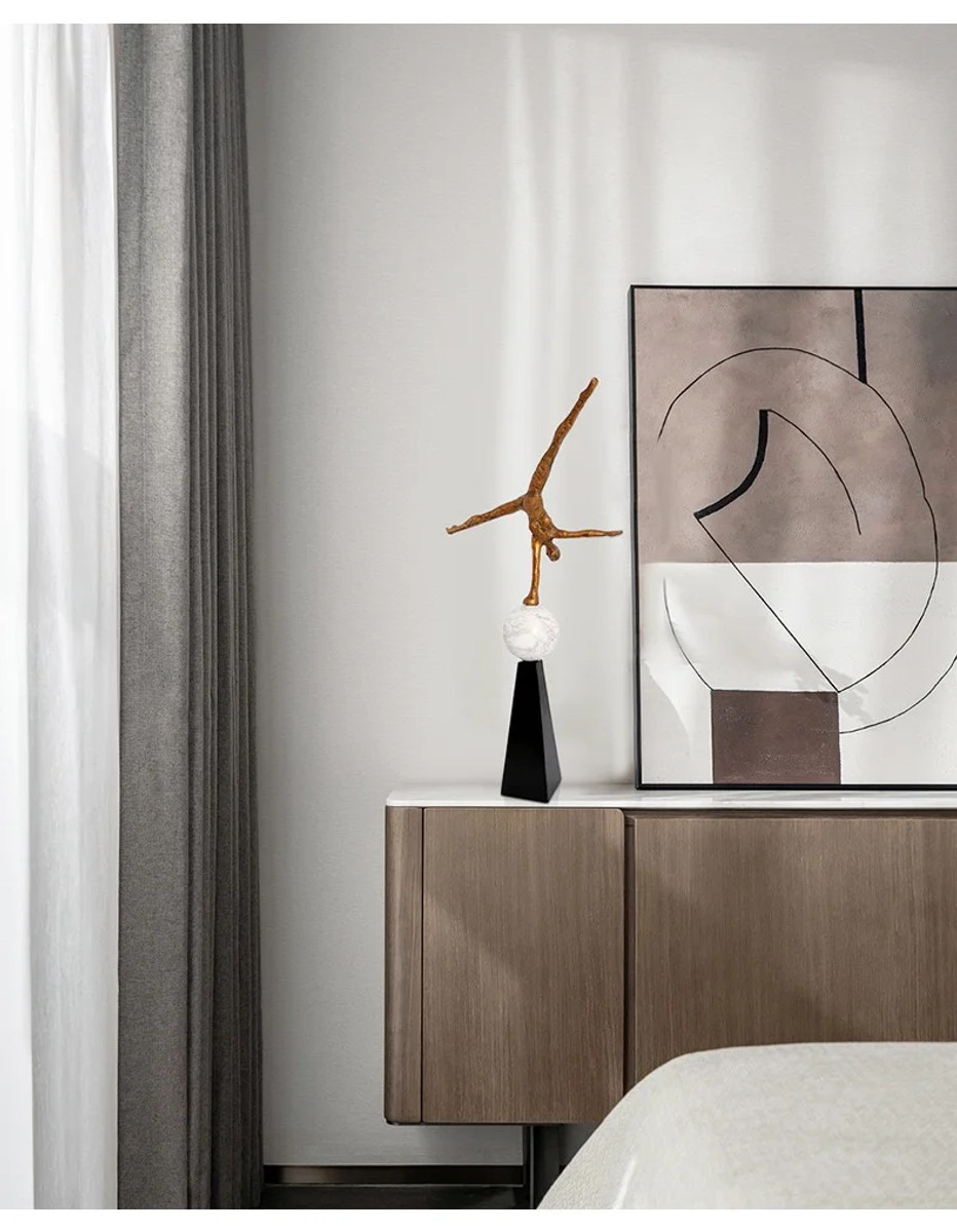 "Le Danceur" "Le Danceur"