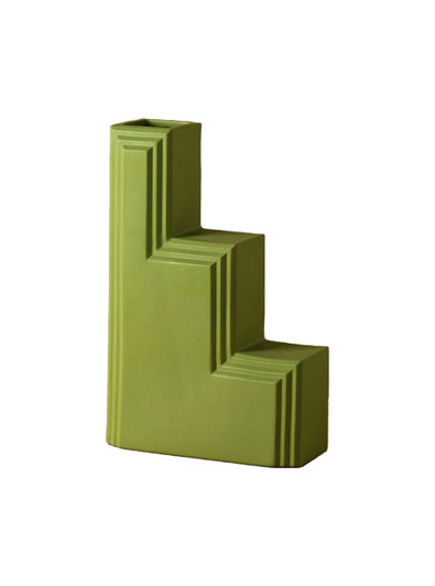 stair shpe vase