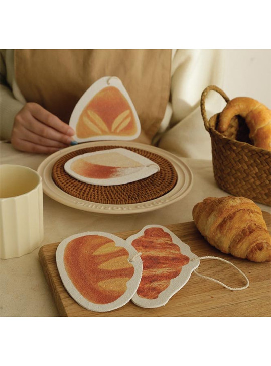 Bamboo fibre cute dishwashing sponge