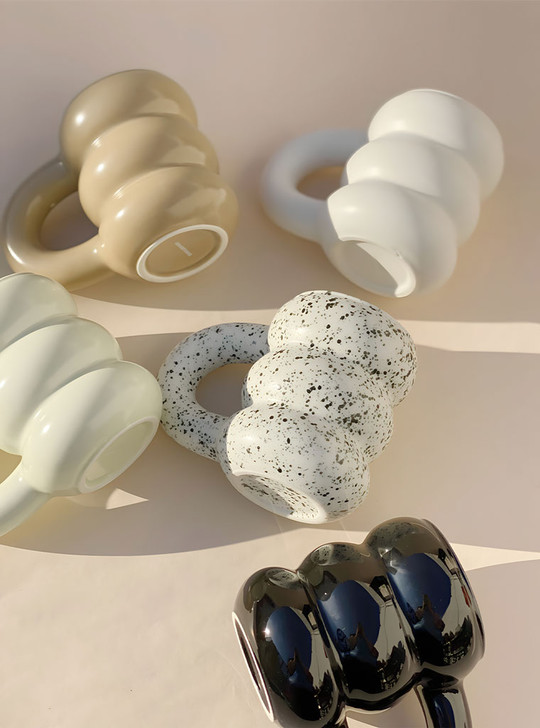 Chubby and modern Michelin-inspired ceramic mug