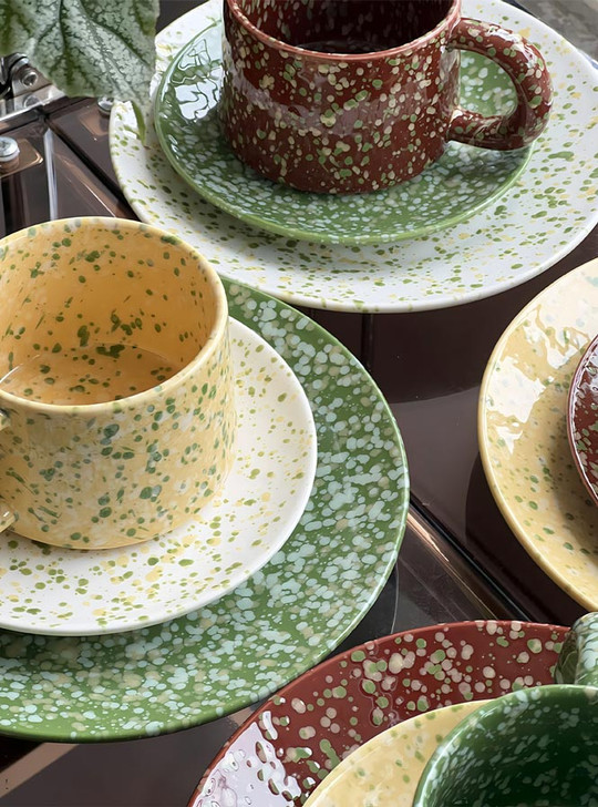 Upgrade your drinkware collection with the refined and sophisticated "Étoiles" cup from TUTU.