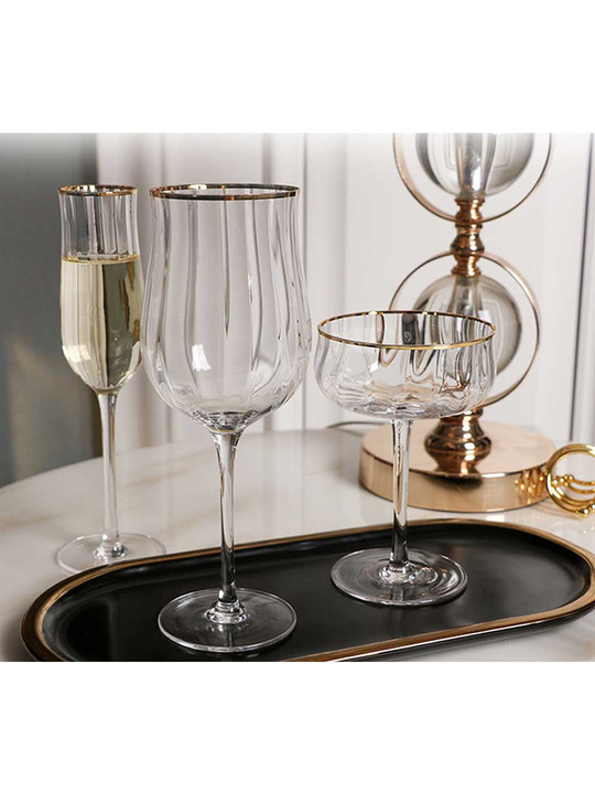 "Petal" Clear Classic Vertical Wine Glass
