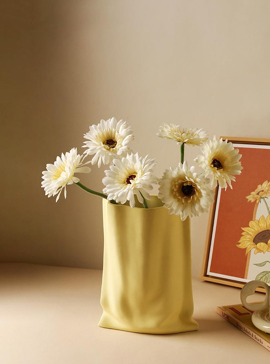Paper Bag Ceramic Vase - Creme "Le Papier"