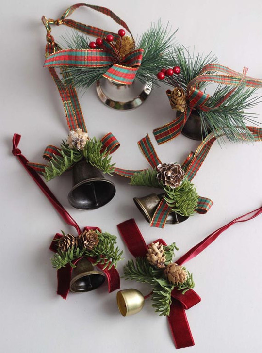 Luxe Christmas Tree Bell Ornaments Set