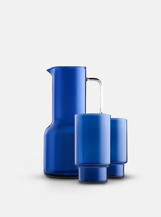 The front view of the blue glass pot set.