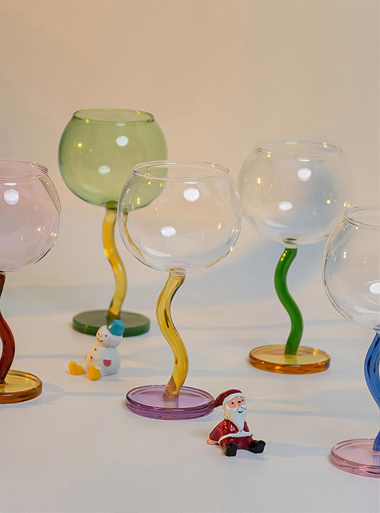 "Ballon" Colourful Wine Glass With Curved Stems - Mint Green