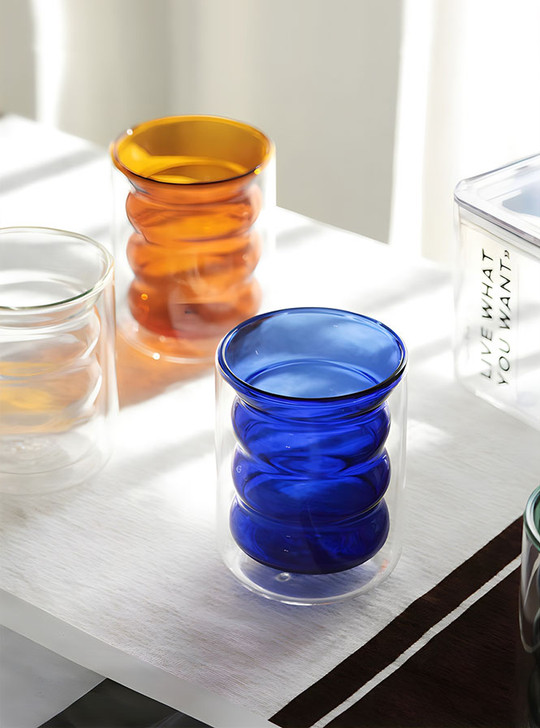 The Lanterne cup is made with non-toxic and heat-resistant high borosilicate glass.