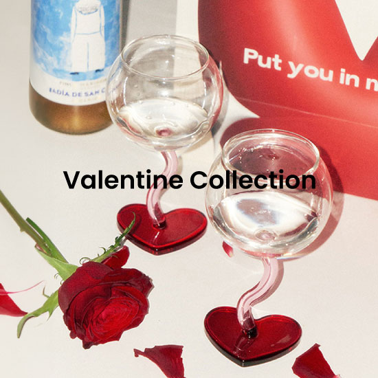 valentine day gift glassware with love heart elements