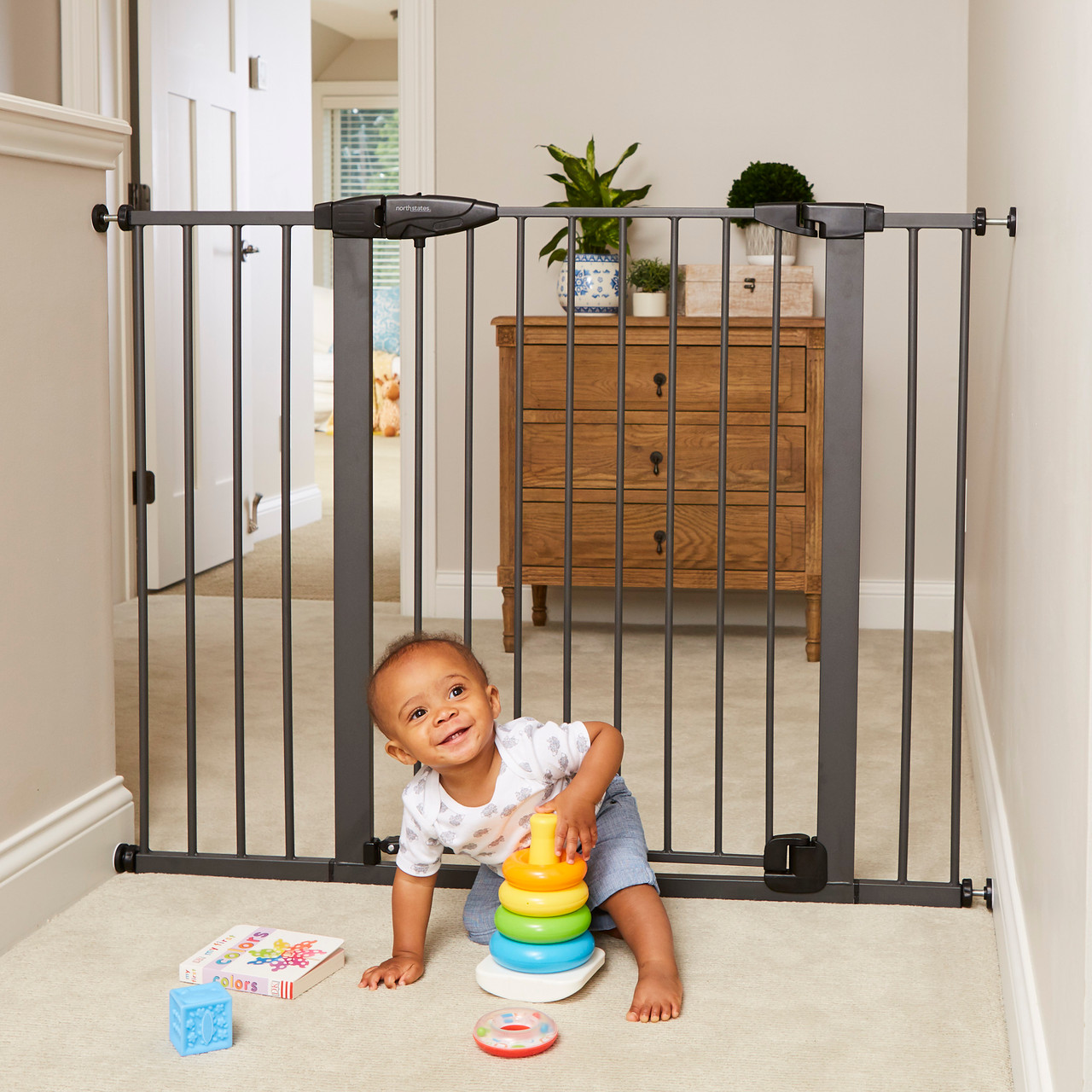 TODDLEROO BY NORTH STATES Extra-Wide Swing Gate 27 in. 4649 - The Home Depot