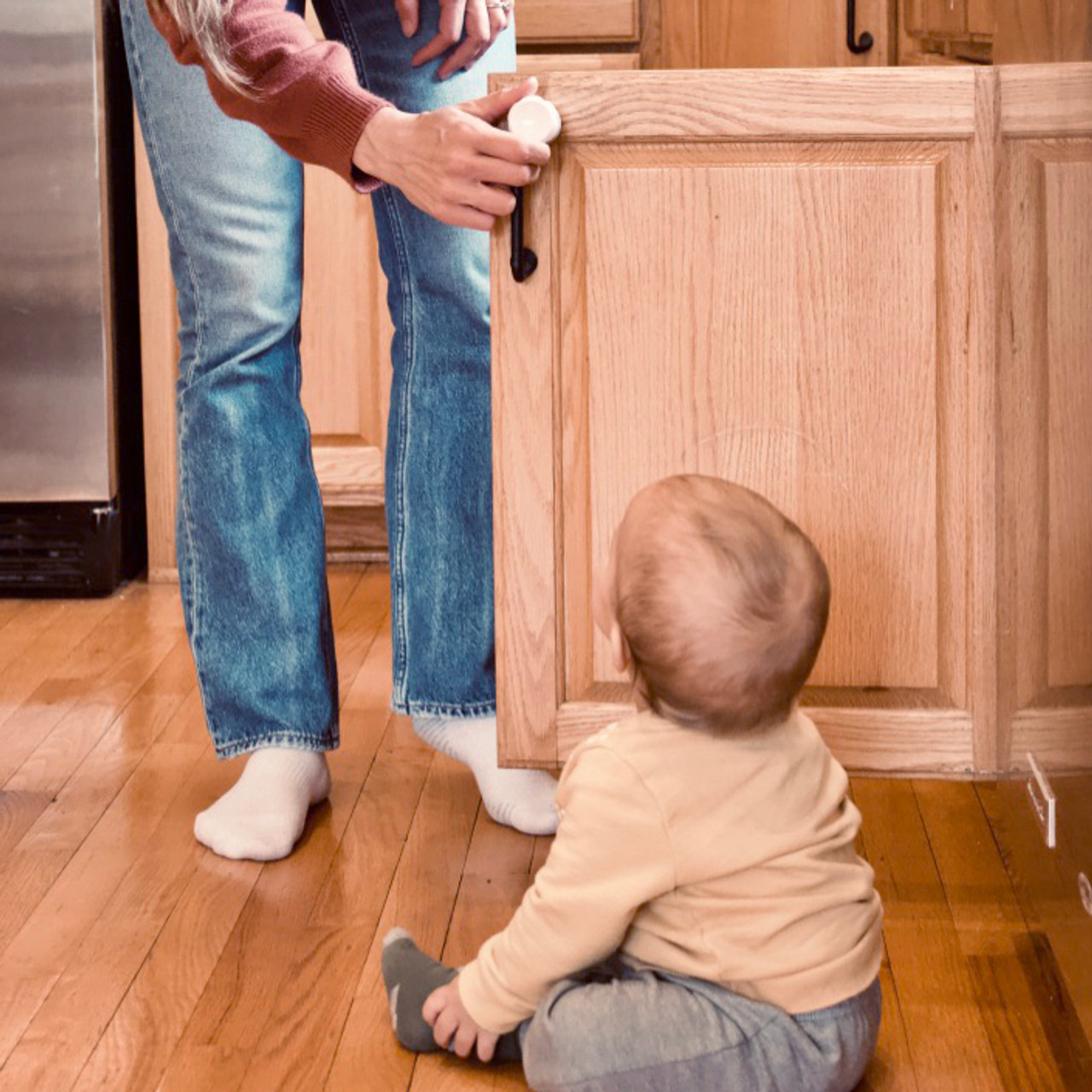 Toddleroo by North States Corner Drawer Locks Works on end Drawers or  Filing cabinets No Tools Required Baby proofing with Confidence (2-Pack,  White)