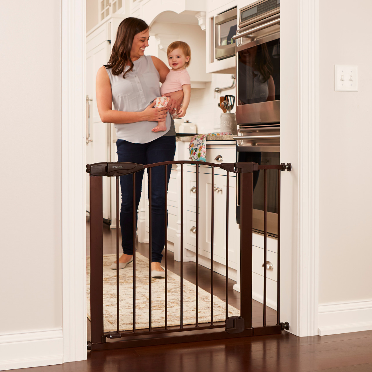 Toddleroo by North States Stone Arch Auto Close Supergate