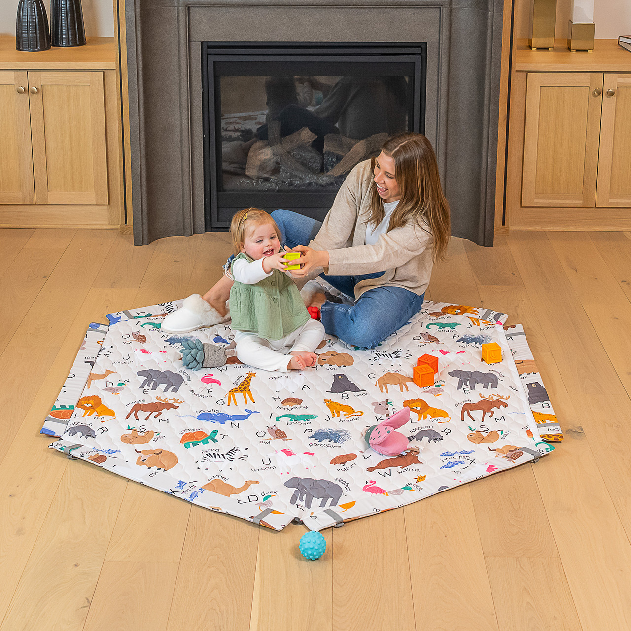 Toddleroo by North States SecureMat Animal ABC Hexagon Play Mat
